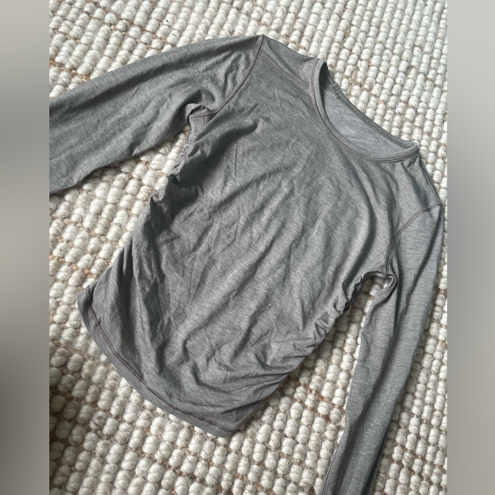 Lululemon top